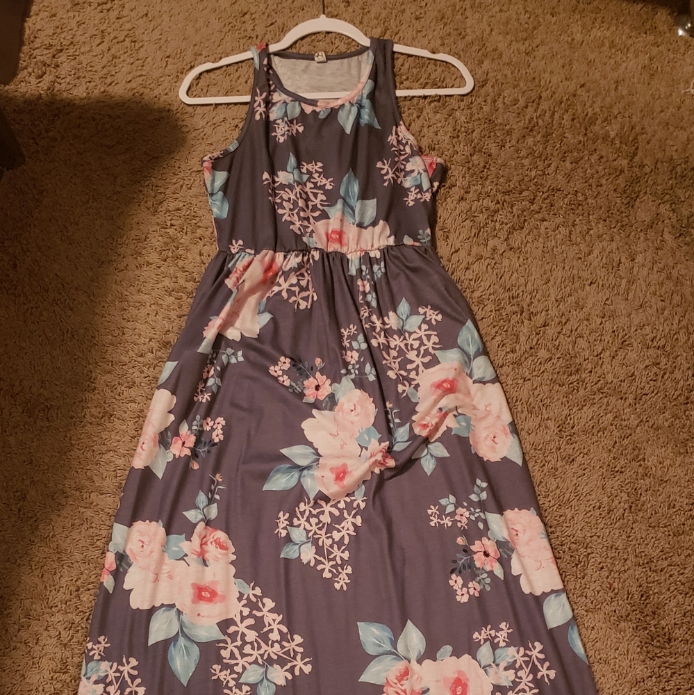Long maxi maternity dress